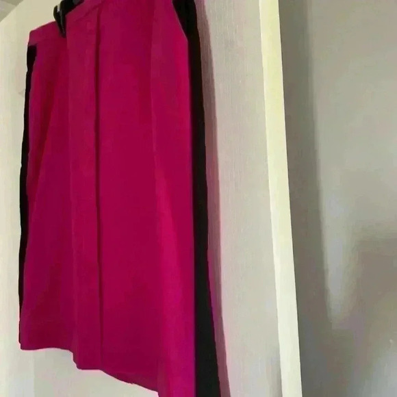 Beautiful worthington skirt. Worn once.  Fall season start - Picture 5 of 8